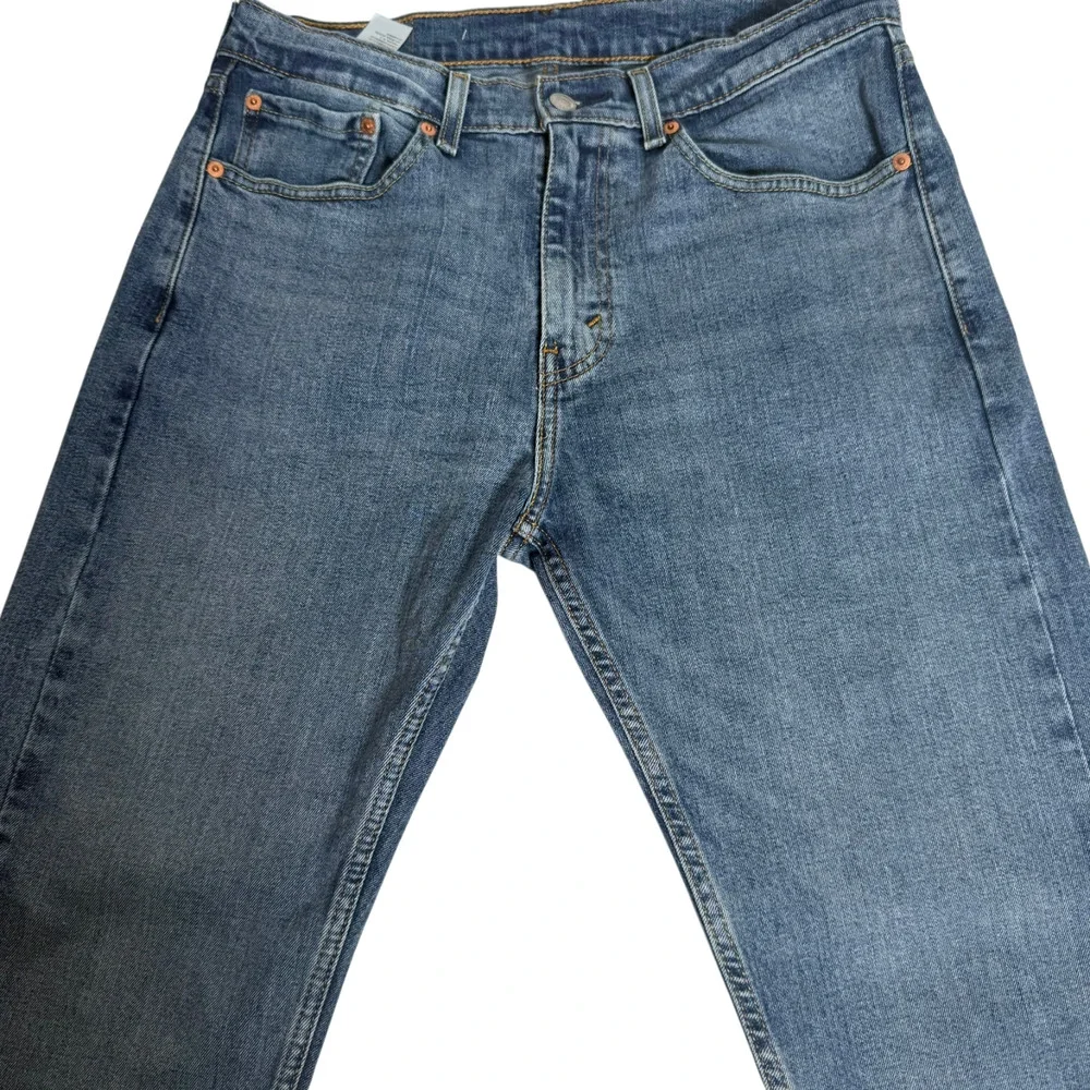 Levi’s 505 Denim Jeans Men's 32x30 Regular Fit Blue Straight Leg Fade Whiskering